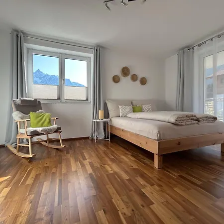 Semesterbostad Haus Dahuam *